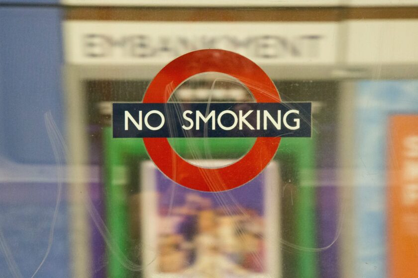 Schild "No Smoking"